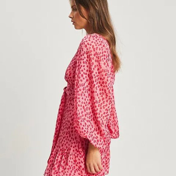 Beautiful, Sexy, Sweet Mini Dress - Picture 5 of 6